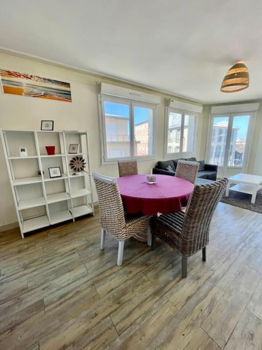 ברסט Joli Appartement Centre-Ville מראה חיצוני תמונה